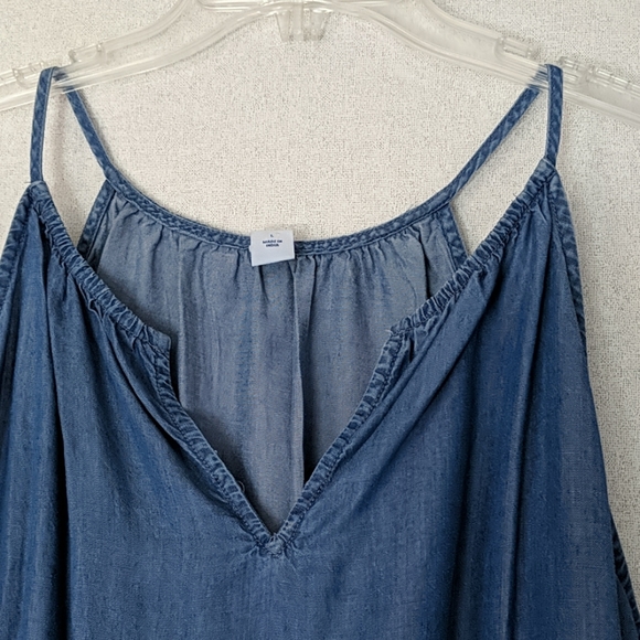 COPY - NWT Old Navy Denim Sleeveless Top - Large - Picture 2 of 6